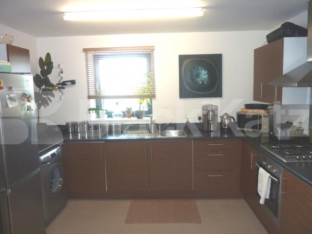 			MODERN DEVELOPMENT, 2 Bedroom, 1 bath, 1 reception Flat			 Hornsey Street, HOLLOWAY